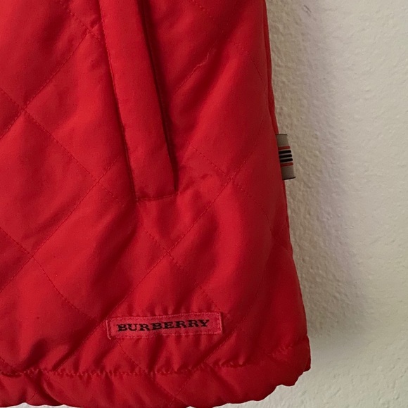 Burberry - Picture 2 of 5